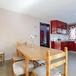 Retiro Rural Con Parking By * Vigo