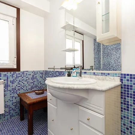 Retiro Rural Con Parking By * Vigo